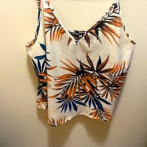 Women’s Hawaiian print flowy tank